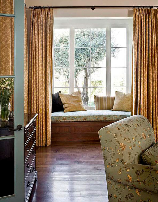 Best ideas about Curtain Idea For Bedroom
. Save or Pin Bedroom Decorating Ideas Window Treatments Now.