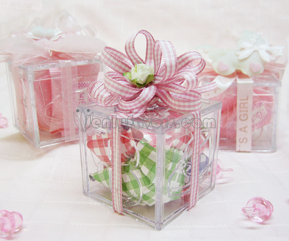 Best ideas about DIY Baby Shower Party Favors
. Save or Pin DIY Gingham Baby Shower Favor Box Now.