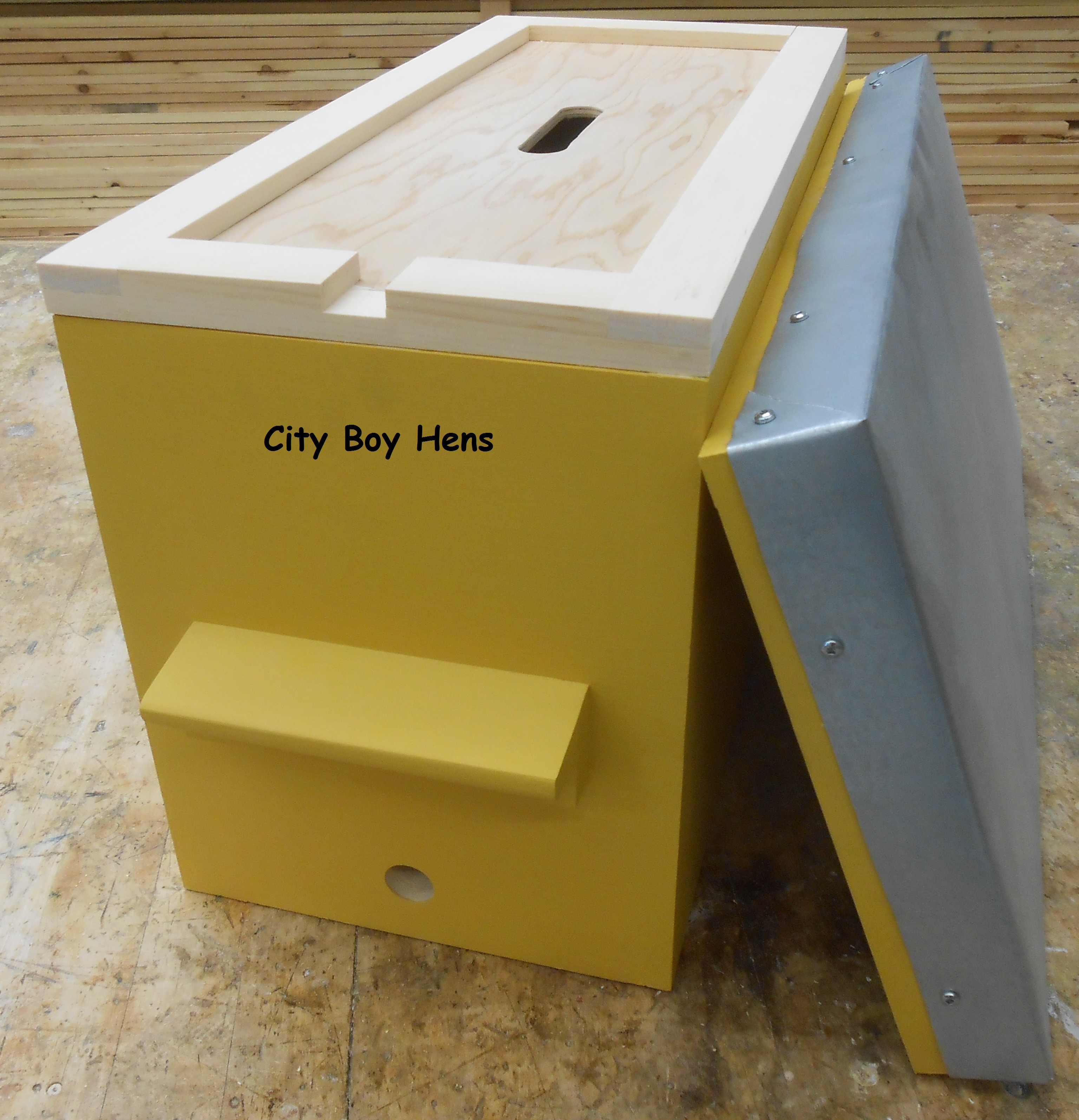 Best ideas about DIY Bee Box
. Save or Pin How To Build A 5 Frame Nuc Beehive Now.