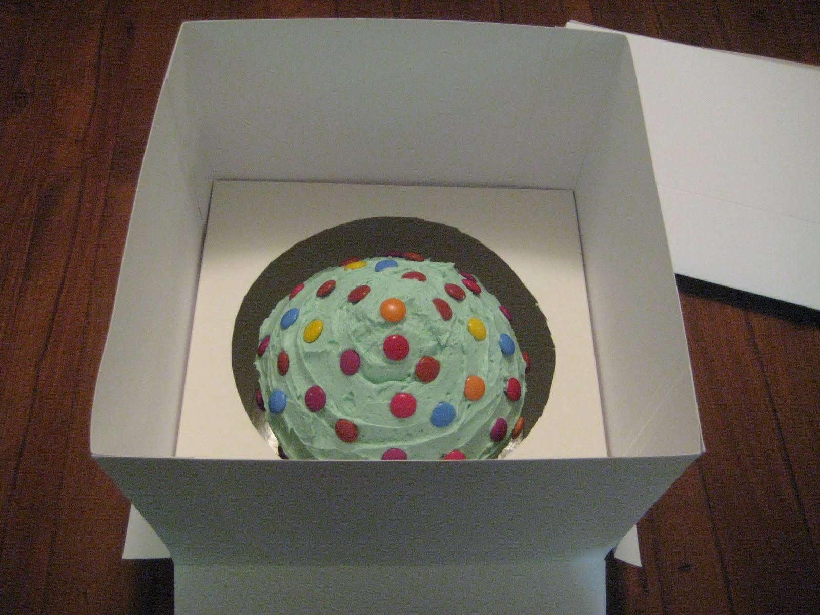 Best ideas about DIY Cake Boxes
. Save or Pin Cavey Cakes DIY cake box for Giant Cupcake Now.