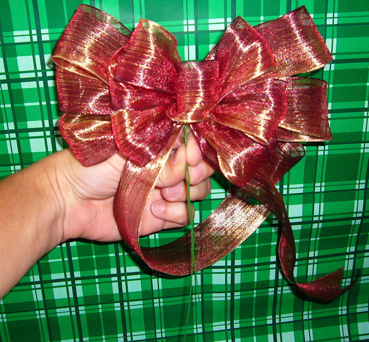 Best ideas about DIY Christmas Bows
. Save or Pin DIY bows Now.