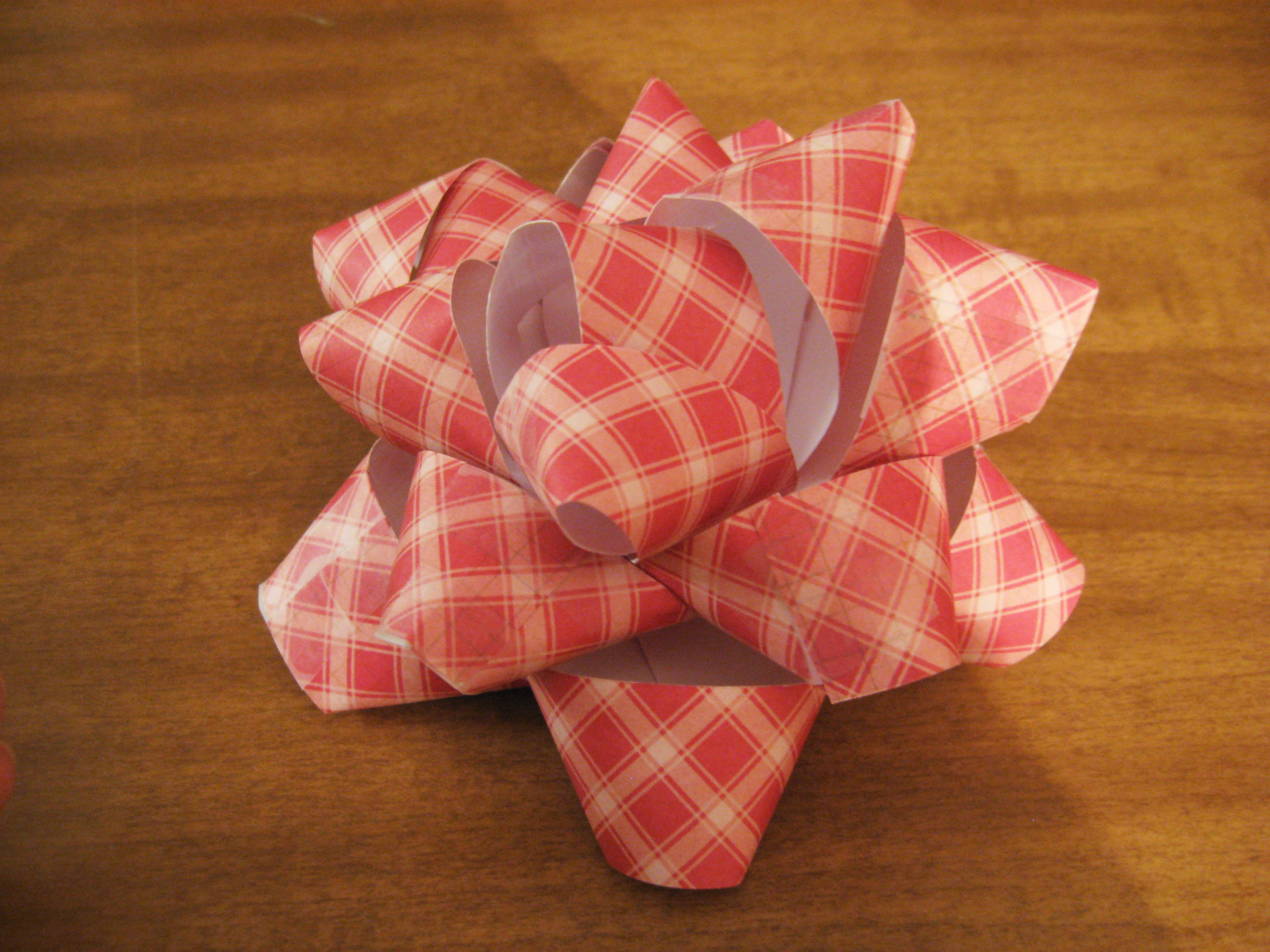 Best ideas about DIY Christmas Bows
. Save or Pin DIY Gift Bow Now.