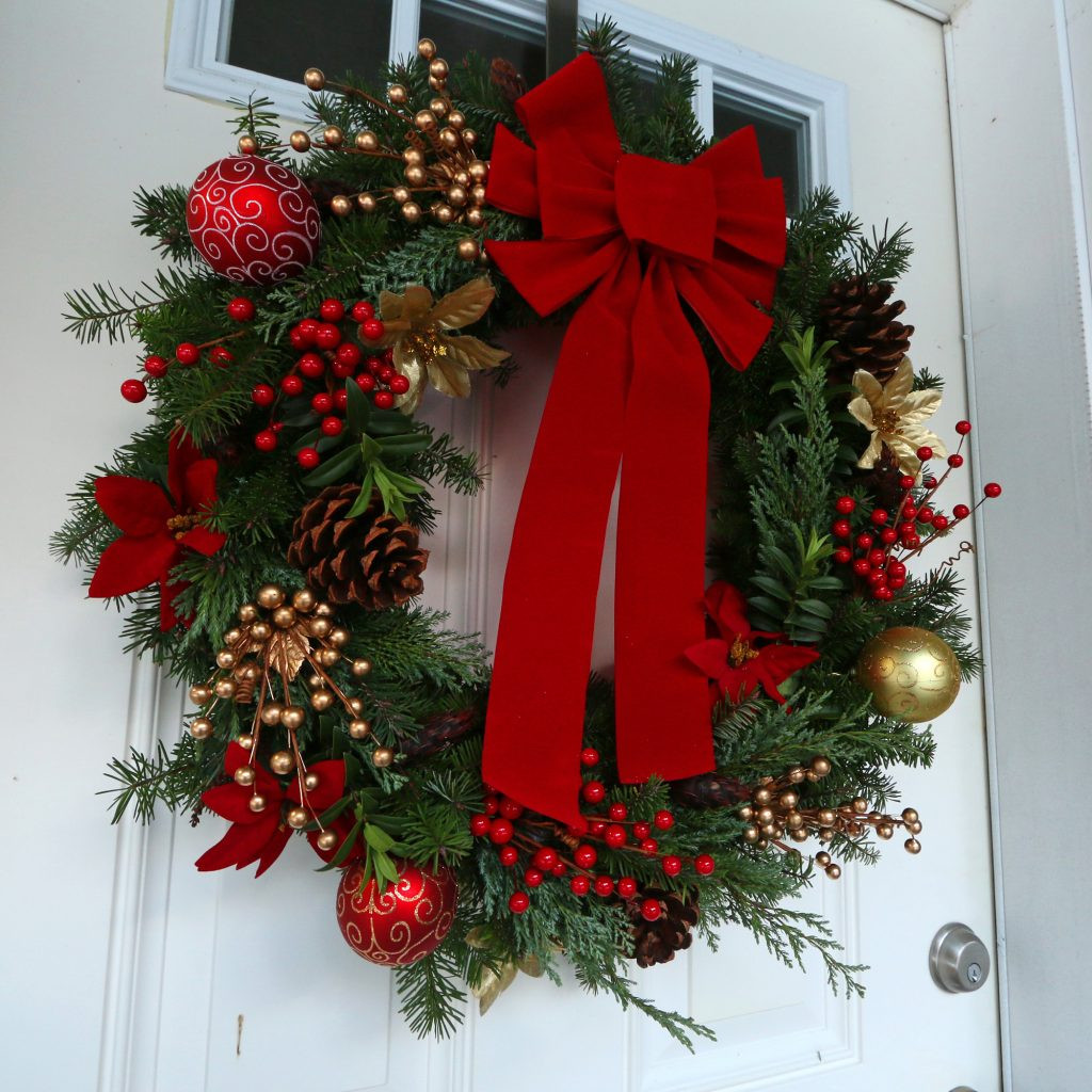 Best ideas about DIY Christmas Pictures
. Save or Pin How To Make a "Gourmet" Homemade Christmas Wreath & Simple Now.