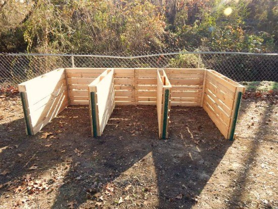 Best ideas about DIY Compost Bin Wood
. Save or Pin Tammy Sends in Her DIY Wood Pallet post Bin and Pallet Now.
