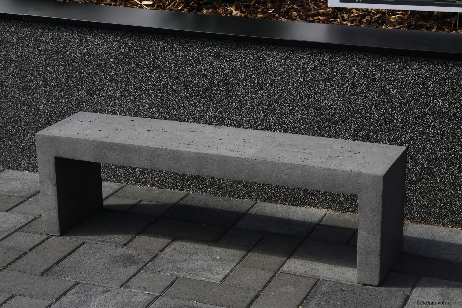 Best ideas about DIY Concrete Benches
. Save or Pin concrete bench betonipenkki Now.