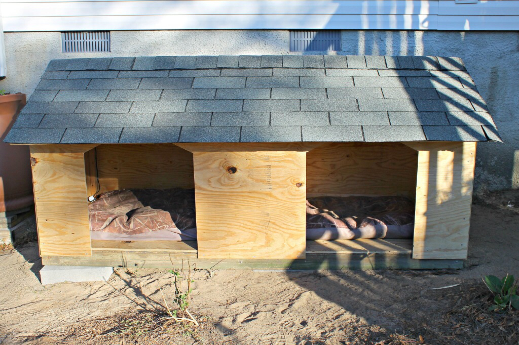 Best ideas about DIY Easy Dog House
. Save or Pin 5 Droolworthy DIY Dog House Plans Now.