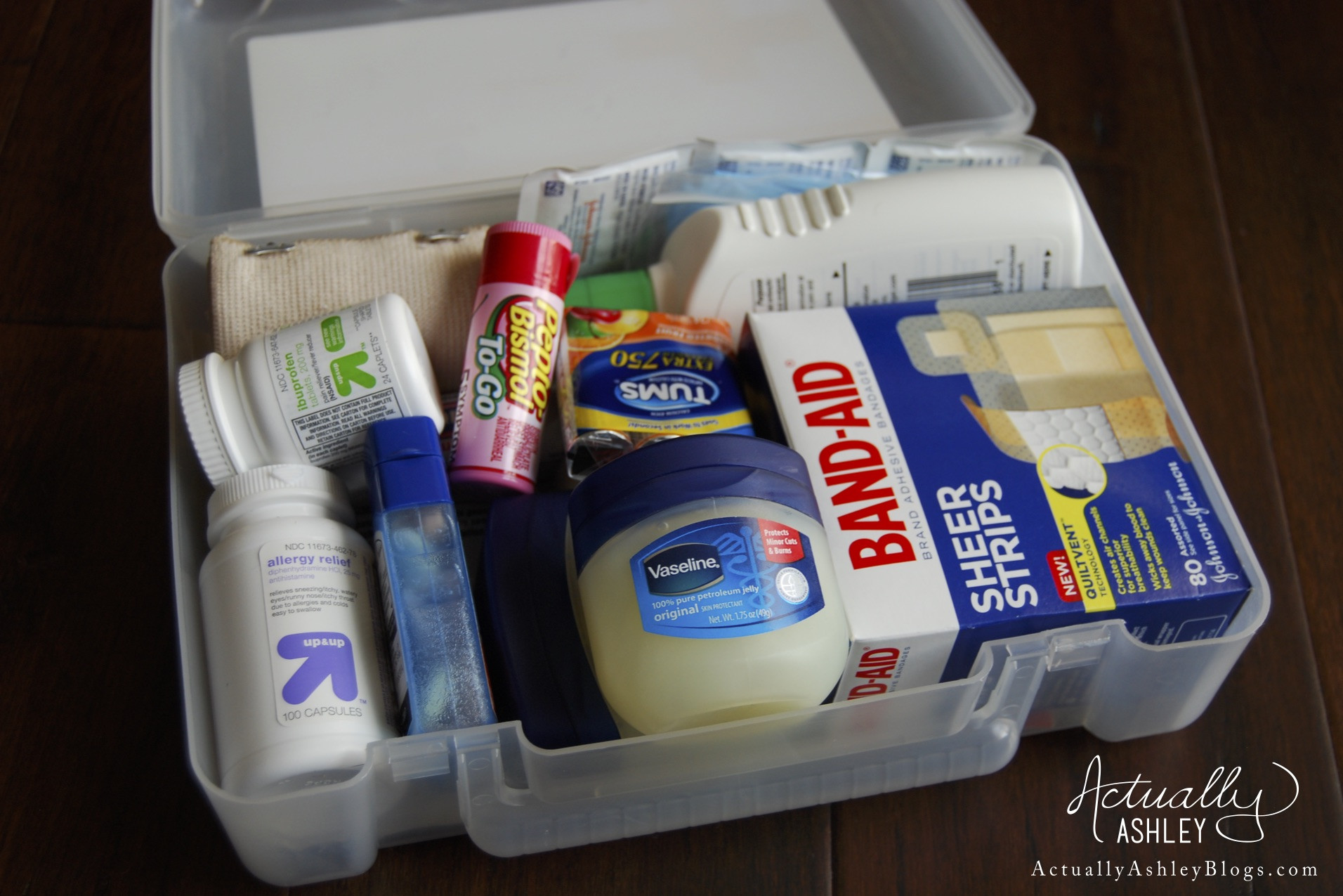 Best ideas about DIY Emergency Kit
. Save or Pin DIY Car Emergency Kit Actually Ashley Now.