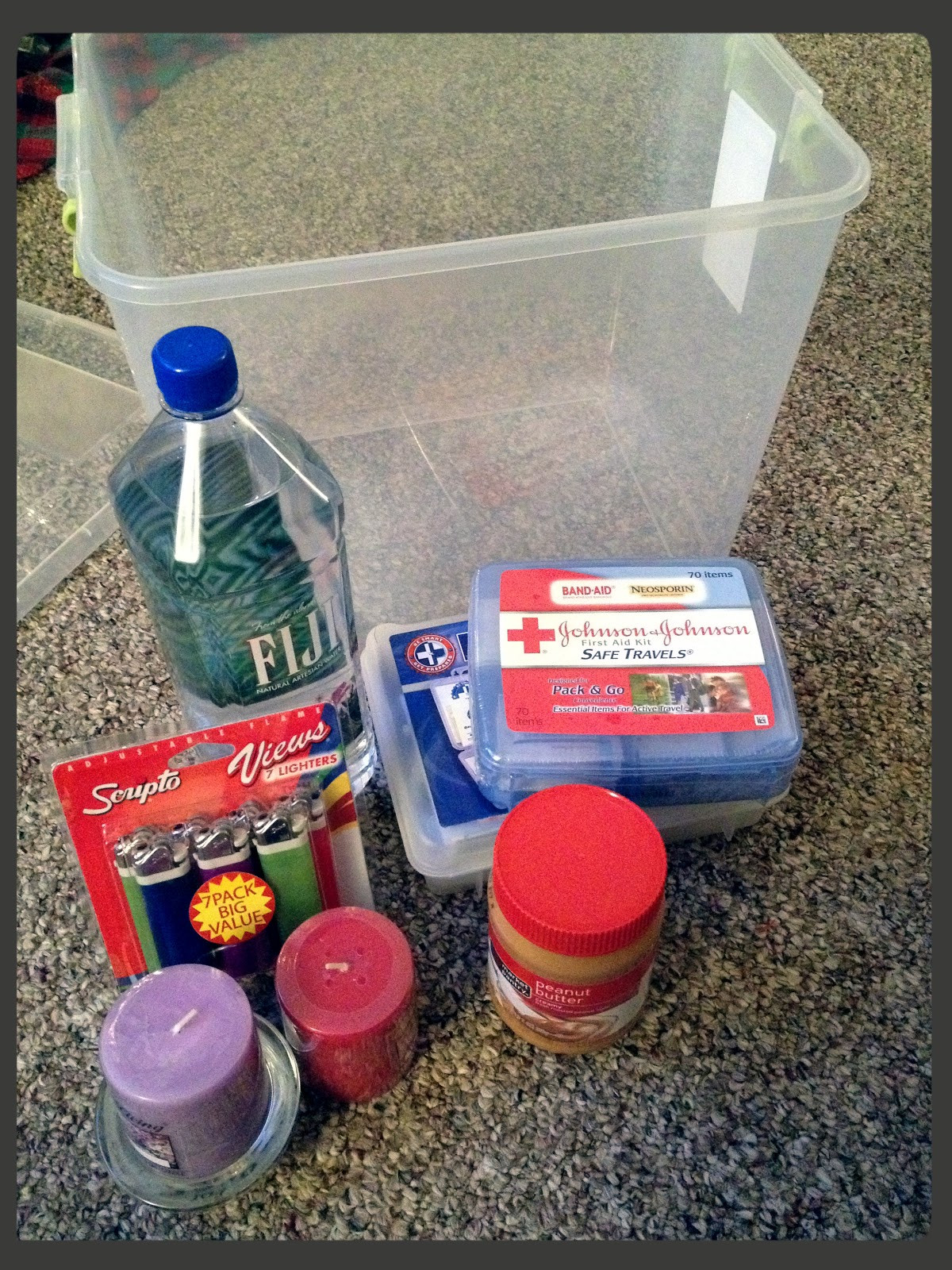 Best ideas about DIY Emergency Kit
. Save or Pin creative life designs DIY Car Emergency Kit Now.