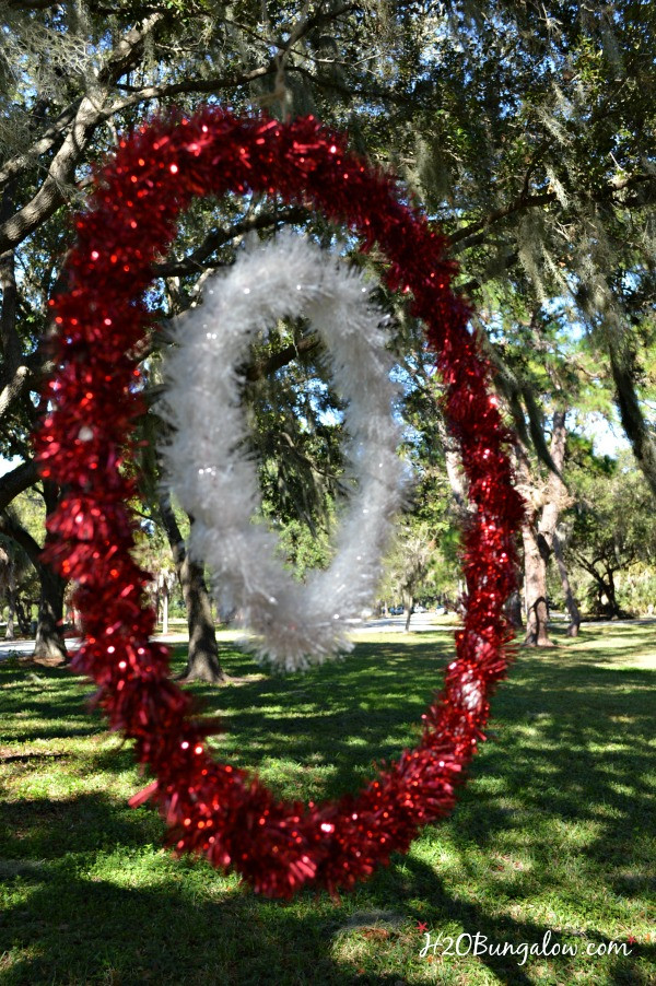 Best ideas about DIY Giant Outdoor Christmas Ornaments
. Save or Pin DIY Outdoor Christmas Tree Ornaments Now.