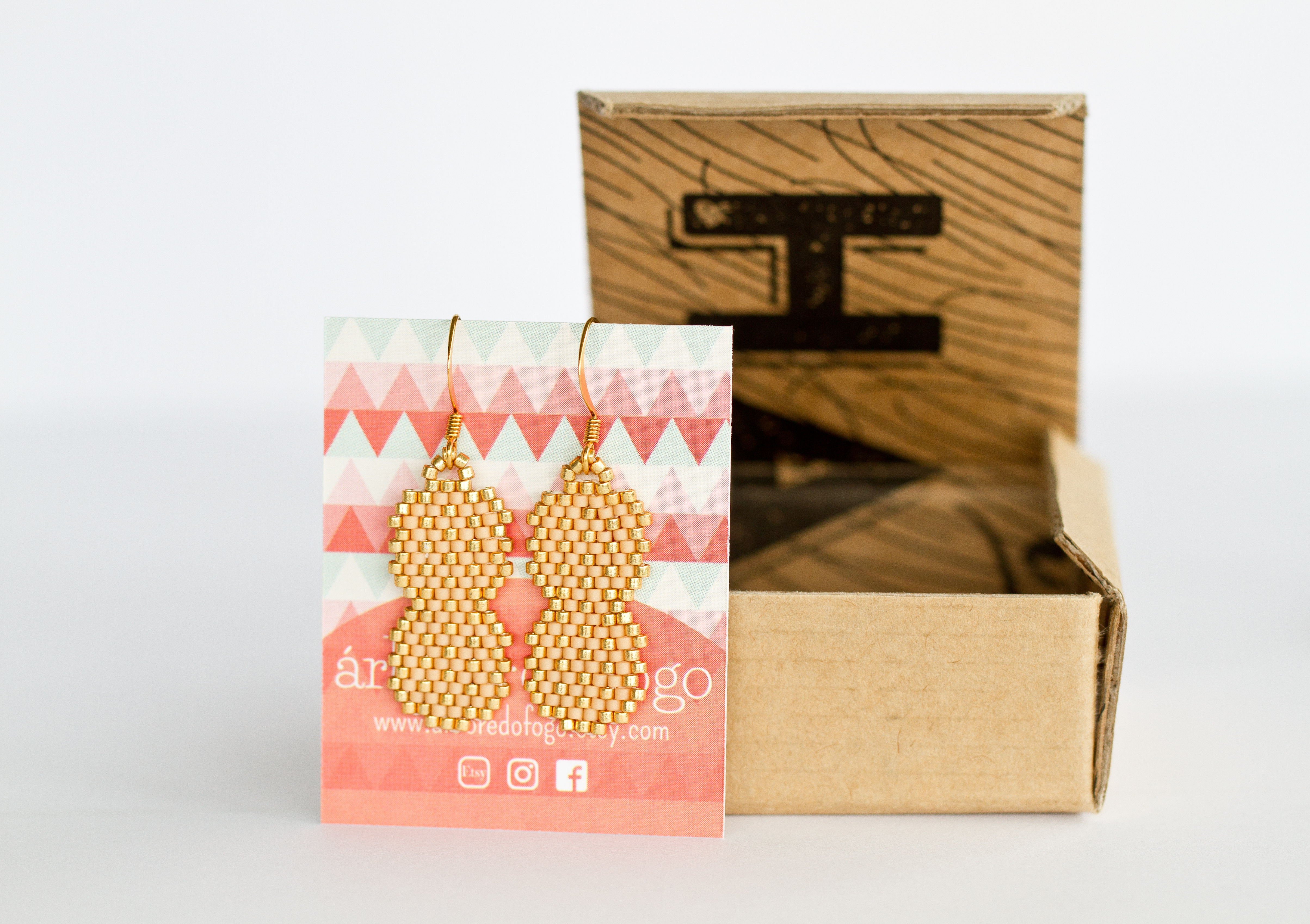 Best ideas about DIY Jewelry Gift Box
. Save or Pin DIY Gift Box from Recycled Cardboard Now.