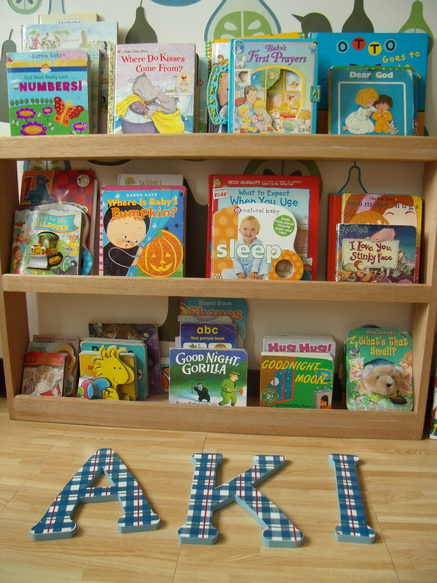 Best ideas about DIY Kids Bookshelf
. Save or Pin Diy Bookshelves For Kids Now.
