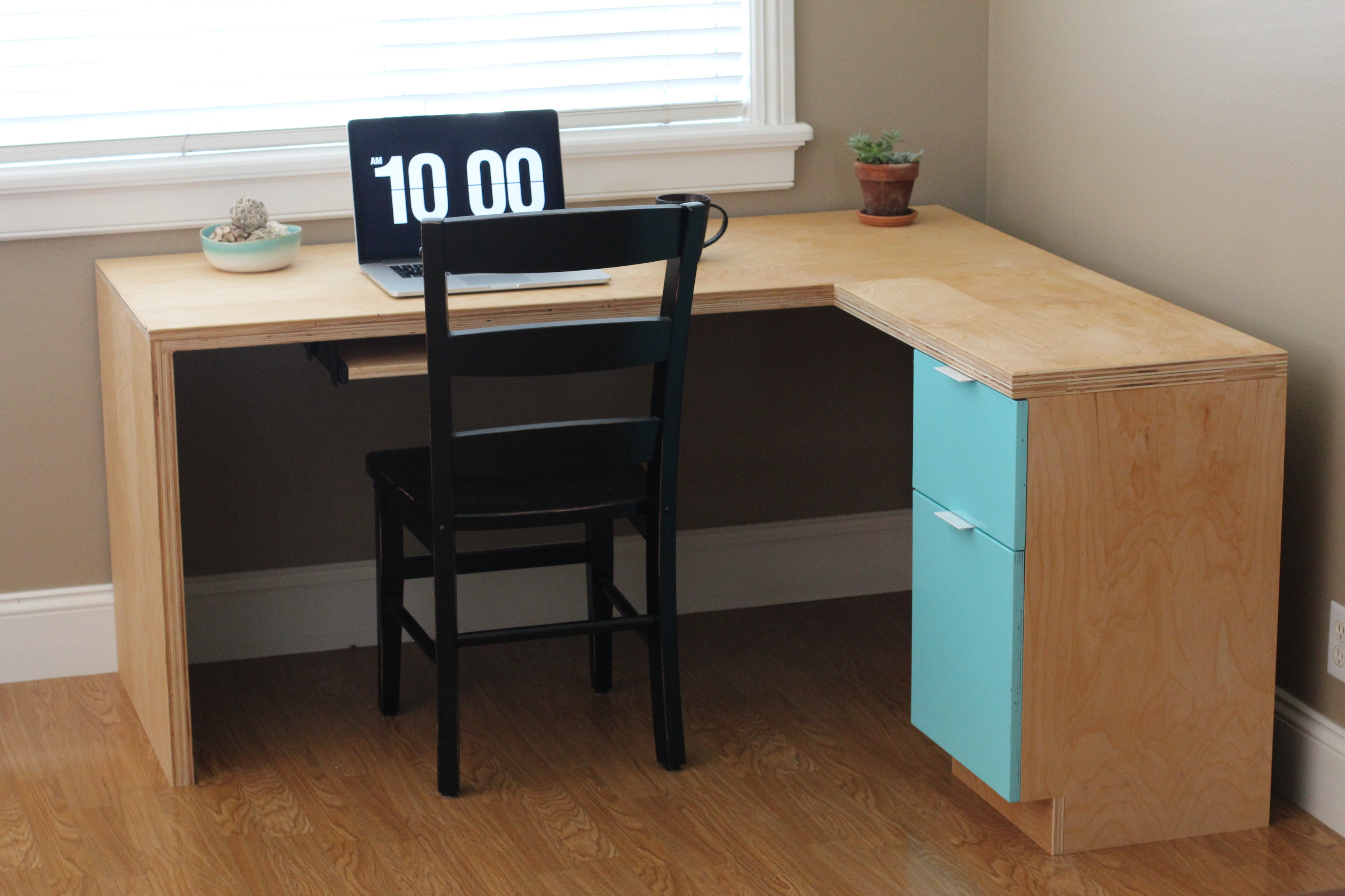 Best ideas about DIY L Desk
. Save or Pin Ana White Now.