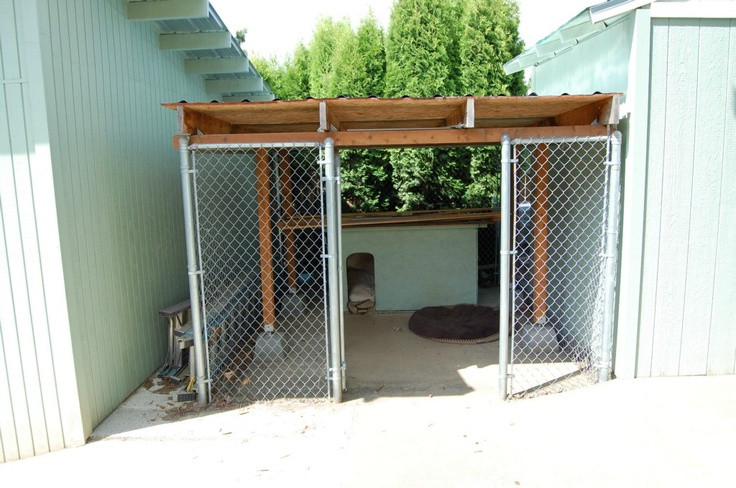 Best ideas about DIY Outdoor Dog Kennels
. Save or Pin 25 best ideas about Outdoor dog spaces on Pinterest Now.