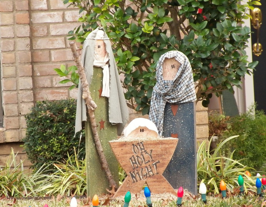 Best ideas about DIY Outdoor Nativity Scene
. Save or Pin 8 Outdoor Nativity Scene Ideas Now.