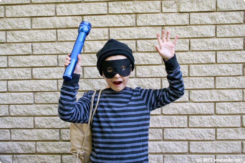 Best DIY Robber Mask from Sew Can Do Easy DIY Costumes Old Time Bank Robber...