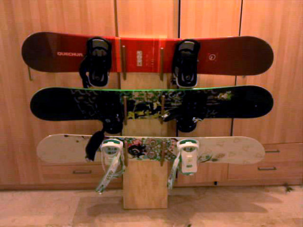 Best ideas about DIY Snowboard Wall Mount
. Save or Pin Snowboard wall rack Now.