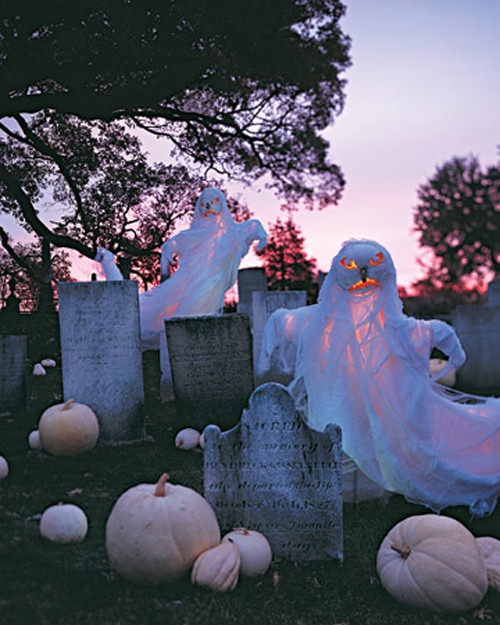 Best ideas about DIY Spooky Outdoor Halloween Decorations
. Save or Pin 48 CREEPY OUTDOOR HALLOWEEN DECORATION IDEAS Now.