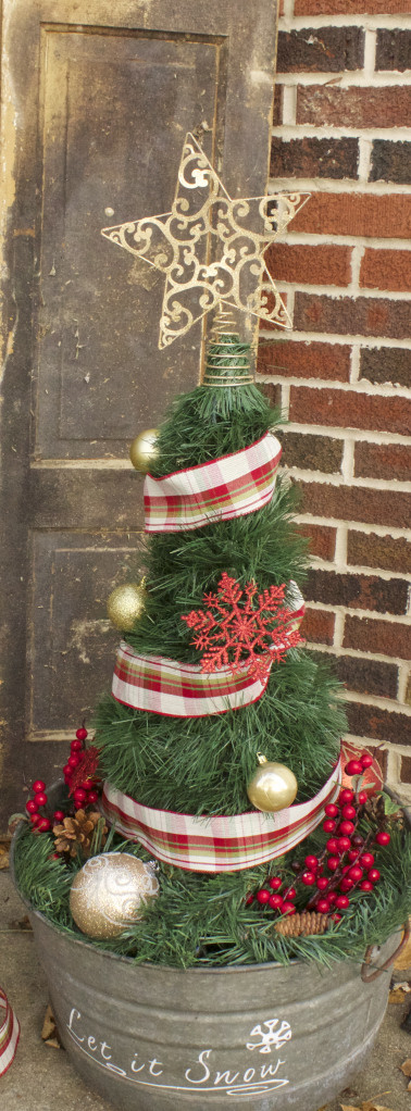 Best ideas about DIY Tomato Cage Christmas Tree
. Save or Pin DIY Christmas Tree from a Tomato Cage Now.