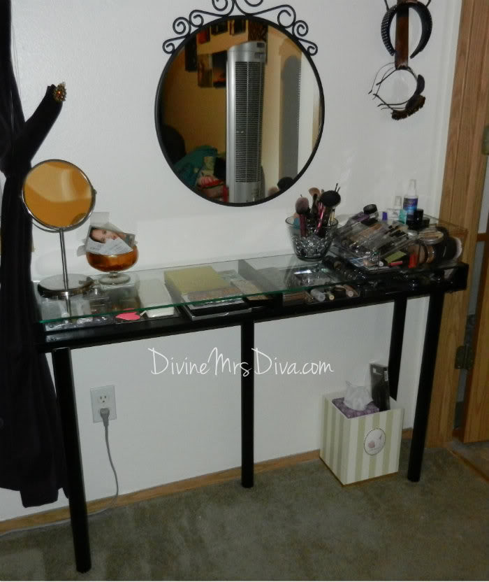 Best ideas about DIY Vanity Desk
. Save or Pin 20 Beautiful DIY Makeup Vanity – Diys To Do Now.