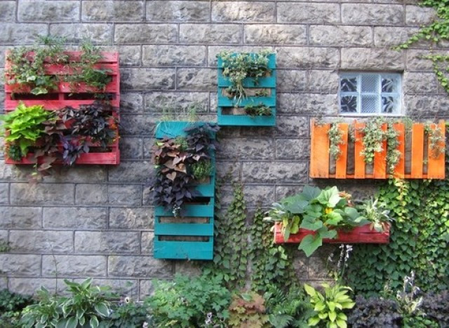 Best ideas about DIY Wall Garden
. Save or Pin DIY Ideas Make A Beautiful Wall Garden From Old Pallets Now.