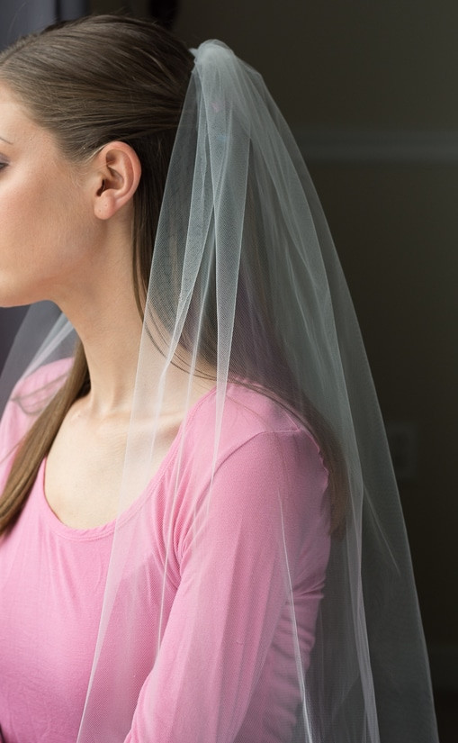 Best ideas about DIY Wedding Veil
. Save or Pin How to Make a Bridal Veil Simple DIY Bridal Veil Now.