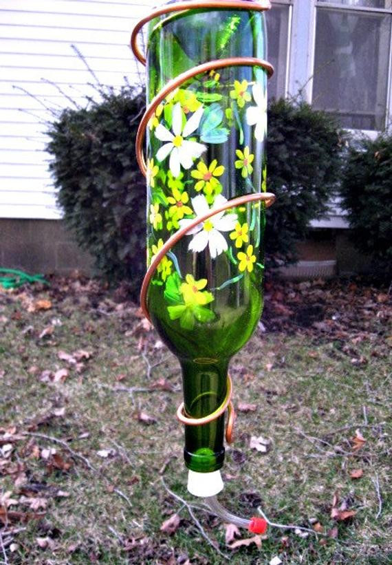 Best ideas about DIY Wine Bottle Hummingbird Feeder
. Save or Pin Recycled Wine Bottle Hummingbird Feeder Spring Time Now.