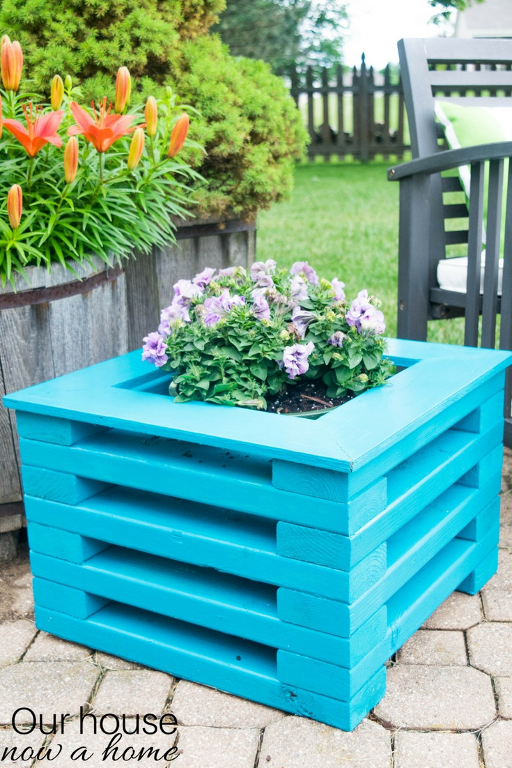 Best ideas about DIY Wood Planter
. Save or Pin Remodelaholic Now.