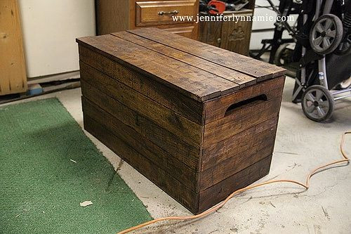 Best ideas about DIY Wood Trunk
. Save or Pin DIY Wooden Chest Bench out of Pallets With some Now.