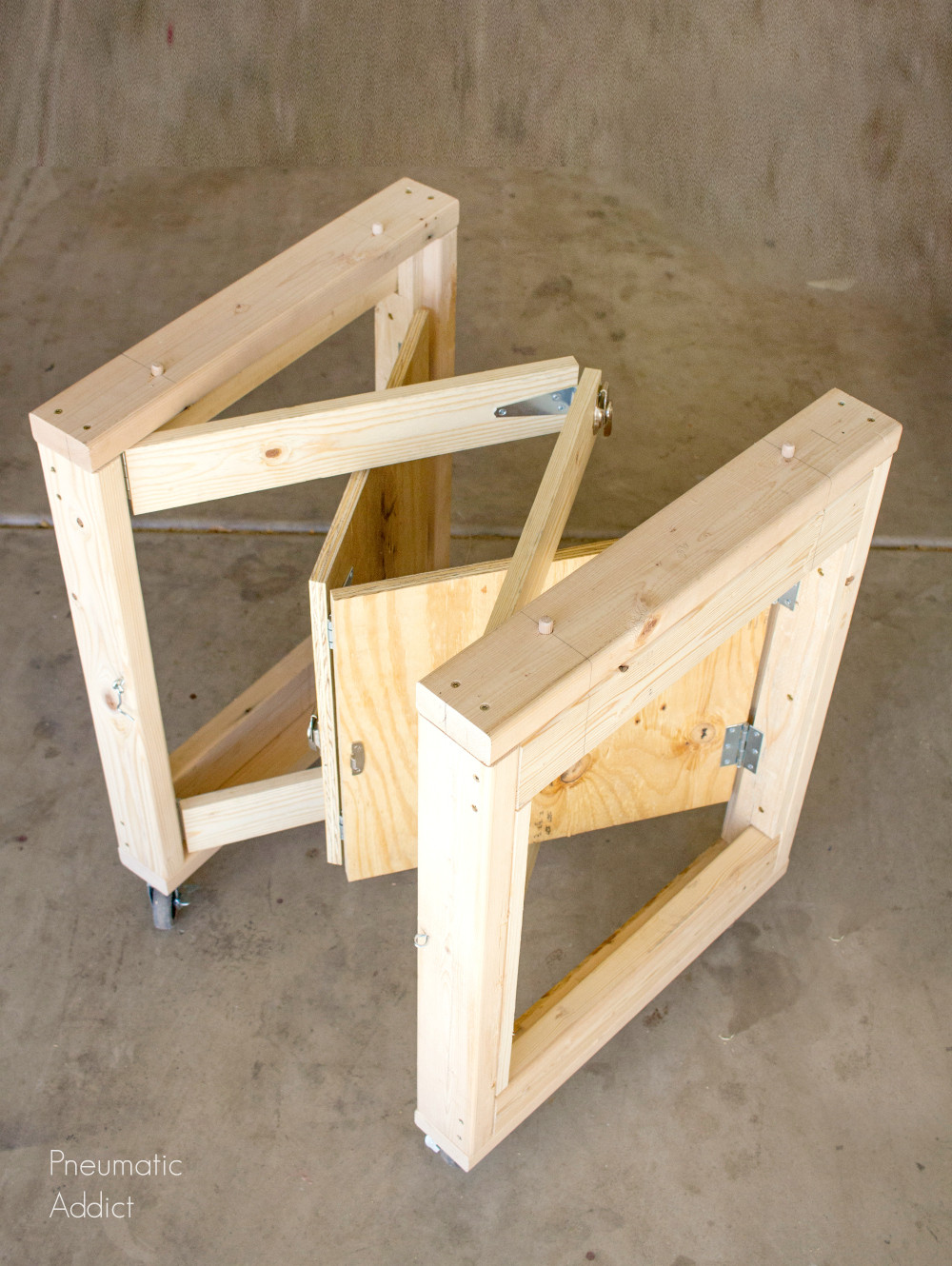 Best ideas about DIY Work Benches
. Save or Pin DIY Folding Mobile Workbench Modifications Now.