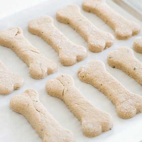Best ideas about Easy DIY Dog Treats
. Save or Pin 10 Homemade Dog Treats Now.