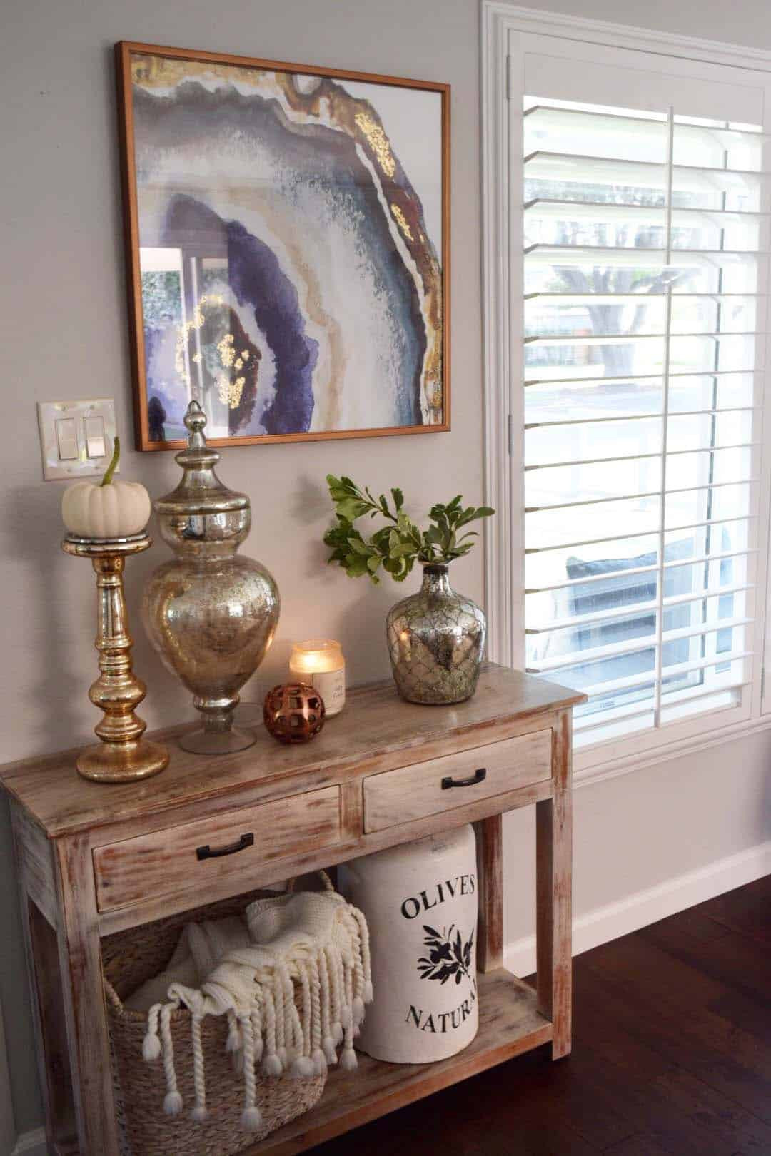 Best ideas about Entryway Table Decor
. Save or Pin 28 Wel ing fall inspired entryway decorating ideas Now.