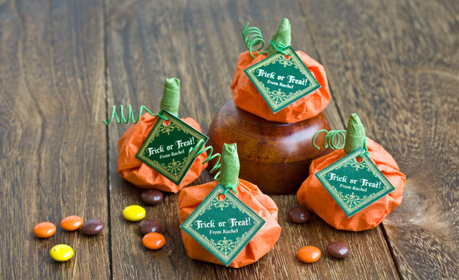 Best ideas about Fall Wedding Favors DIY
. Save or Pin 24 Cool And Inexpensive DIY Autumn Wedding Favors Now.