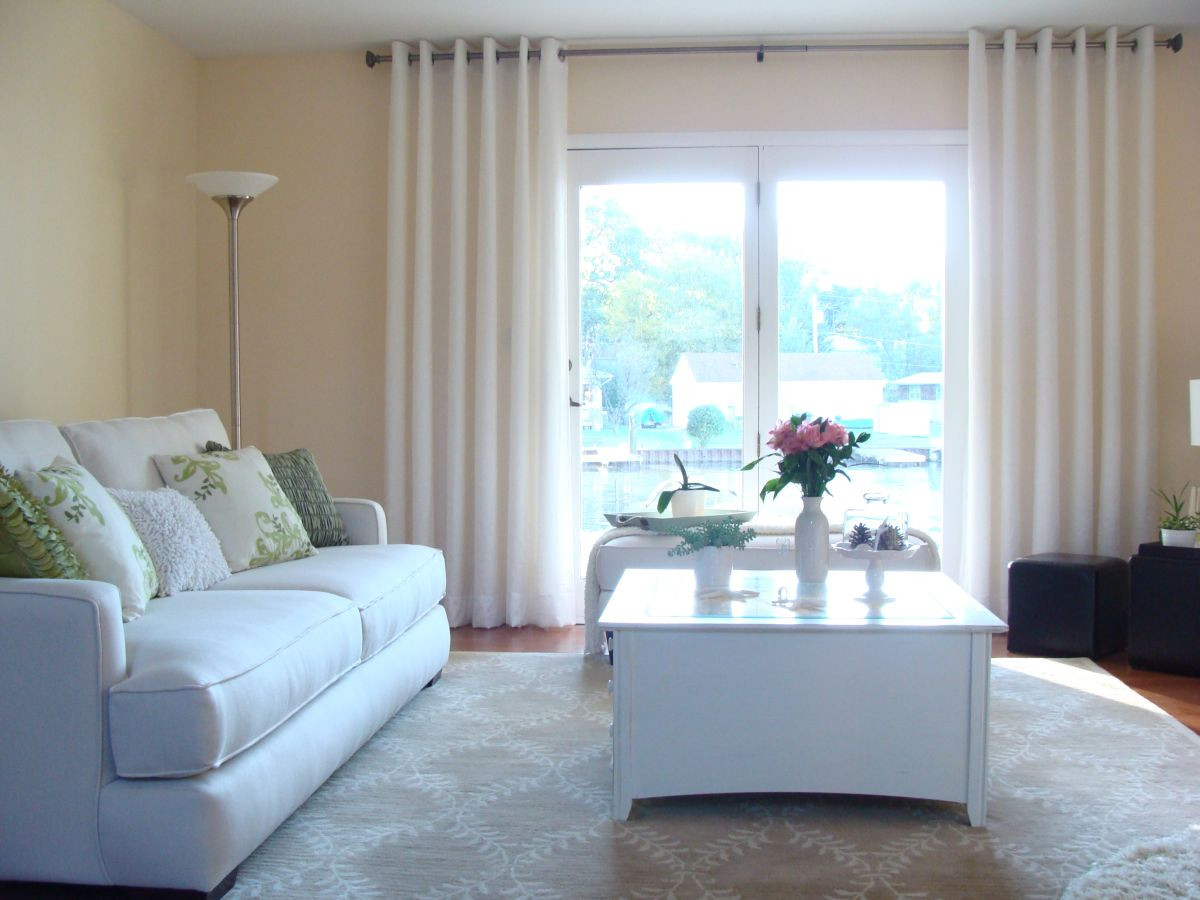 Best ideas about Family Room Window Treatments
. Save or Pin 20 Different Living Room Window Treatments Now.