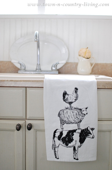 Farm Animal Kitchen Decor New Farmhouse Kitchen Decor Get The Look Town Amp Country Living Of Farm Animal Kitchen Decor 