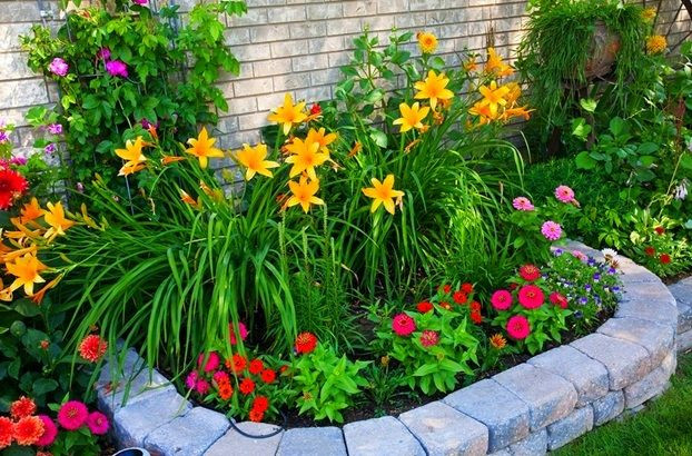 Best ideas about Flower Garden Ideas For Small Yards
. Save or Pin Easy Front Yard Flower Beds Now.