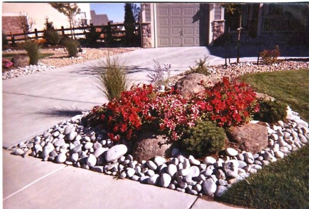 Best ideas about Garden Ideas For Small Yard
. Save or Pin 28 Beautiful Small Front Yard Garden Design Ideas Style Now.