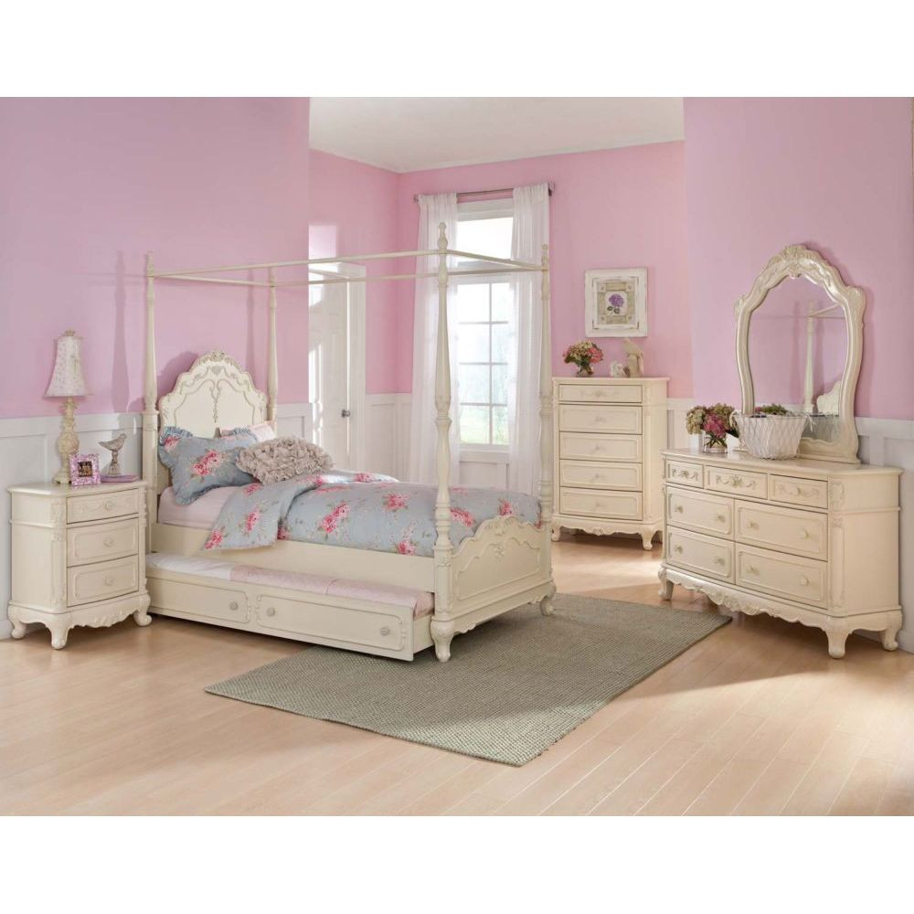 Best ideas about Girls Bedroom Set
. Save or Pin 25 Romantic and Modern Ideas for Girls Bedroom Sets Now.