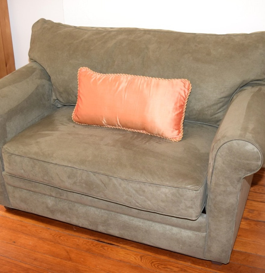 Best ideas about Havertys Sleeper Sofa
. Save or Pin Twin Sleeper Loveseat by Havertys Furniture EBTH Now.