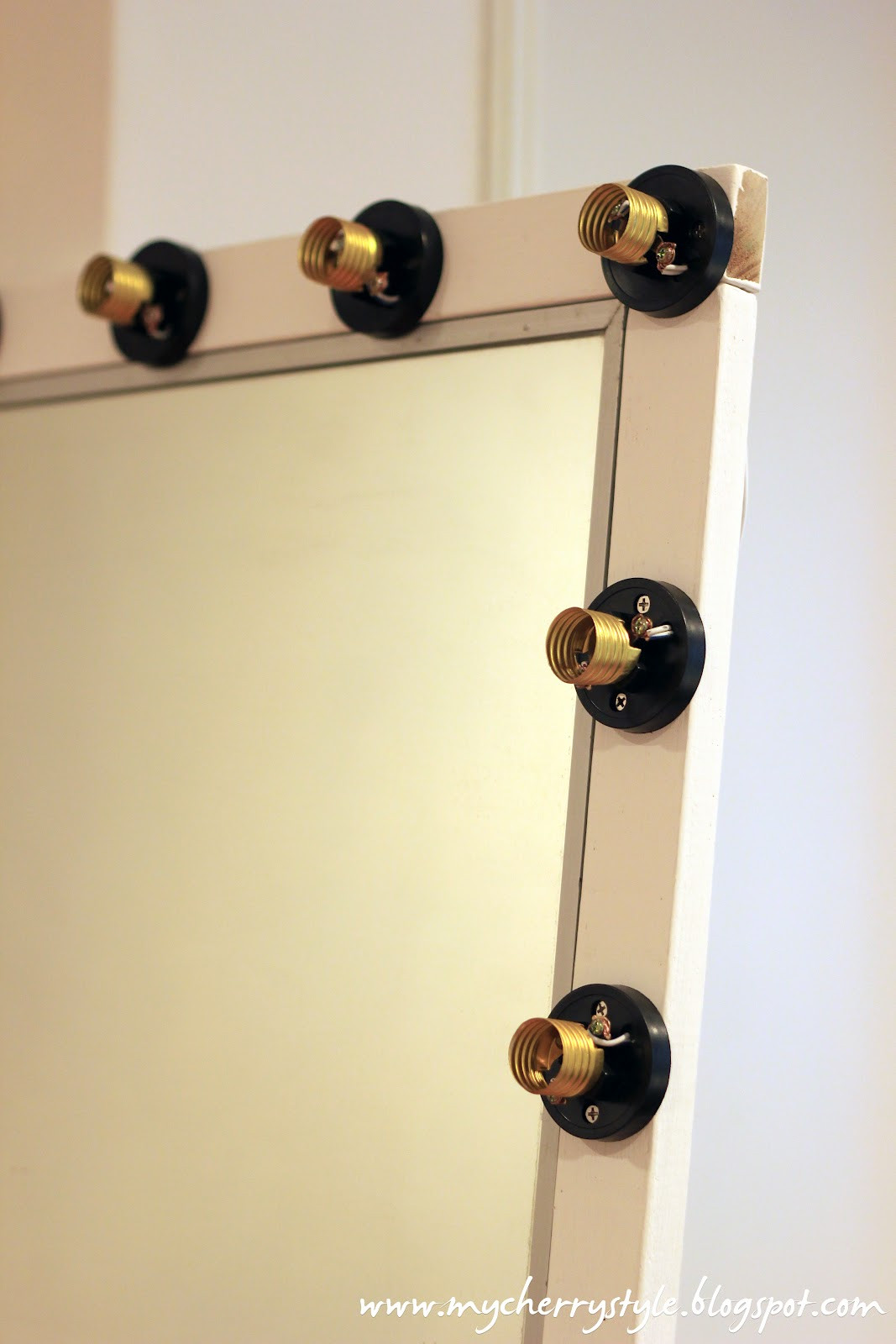 Best ideas about Hollywood Vanity Mirror DIY
. Save or Pin DIY Hollywood style mirror with lights Tutorial from Now.