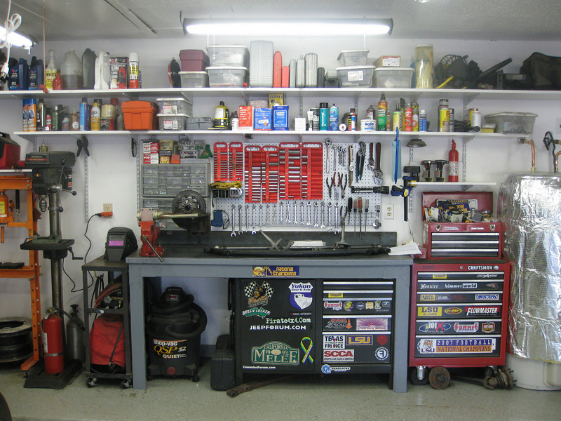 Best ideas about Home Mechanic Garage Layout Ideas
. Save or Pin BMW 325i Lobo con piel de cordero – 8000vueltas Now.