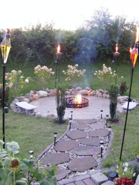 Best ideas about Inexpensive Patio Ideas
. Save or Pin 40 DIY Backyard Ideas a Small Bud Now.