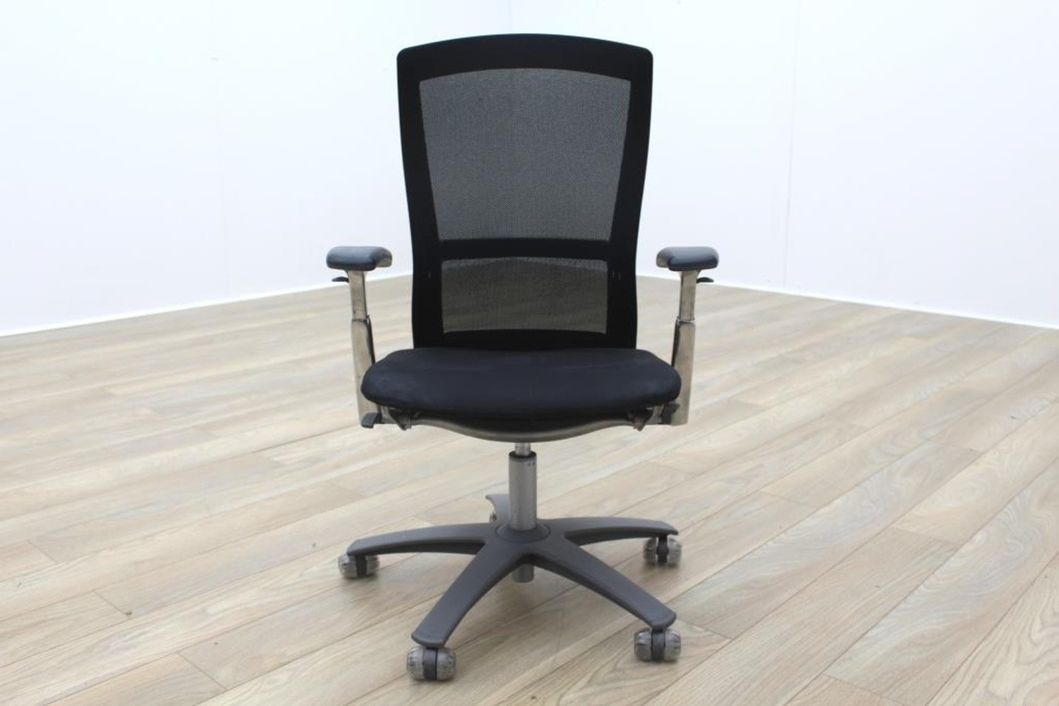 Best ideas about Knoll Office Chair
. Save or Pin Knoll Life Black Mesh Fabric Multifunction fice Task Chair Now.