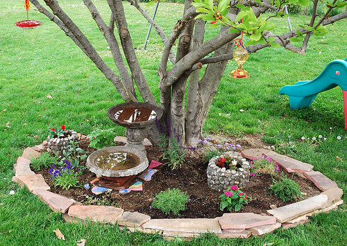 Best ideas about Landscape Around Trees
. Save or Pin 12 Amazing Ideas for Flower Beds Around Trees Now.