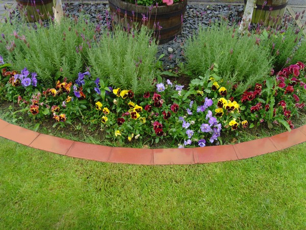 Best ideas about Landscape Edging Borders
. Save or Pin 37 Creative Lawn and Garden Edging Ideas with Now.