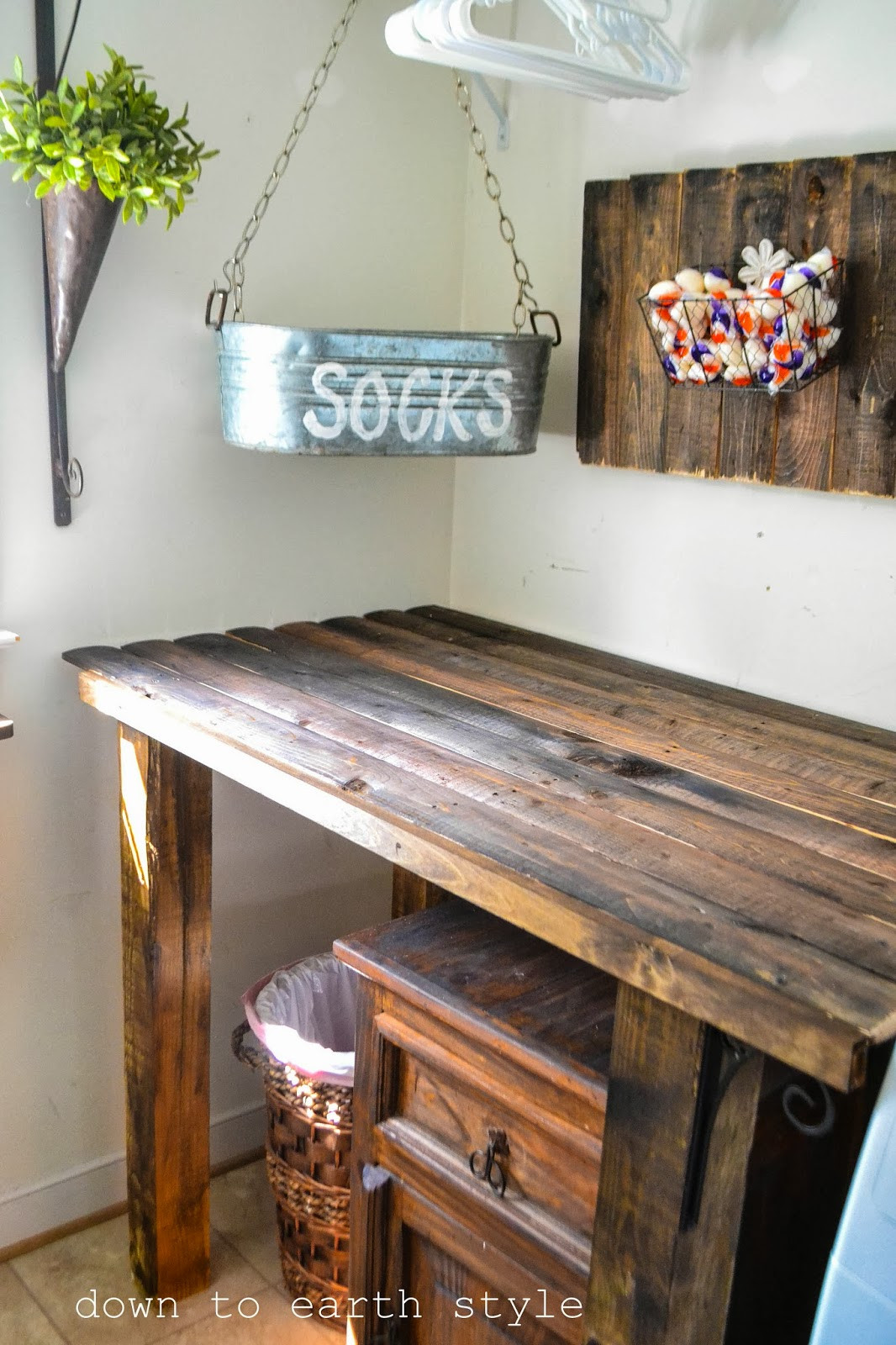 Best ideas about Laundry Room Table
. Save or Pin Down to Earth Style Old Fence Features in the Laundry Room Now.