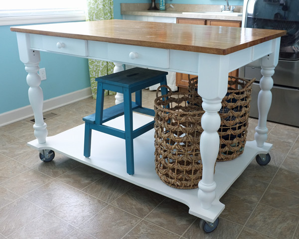 Best ideas about Laundry Room Table
. Save or Pin Remodelaholic Now.