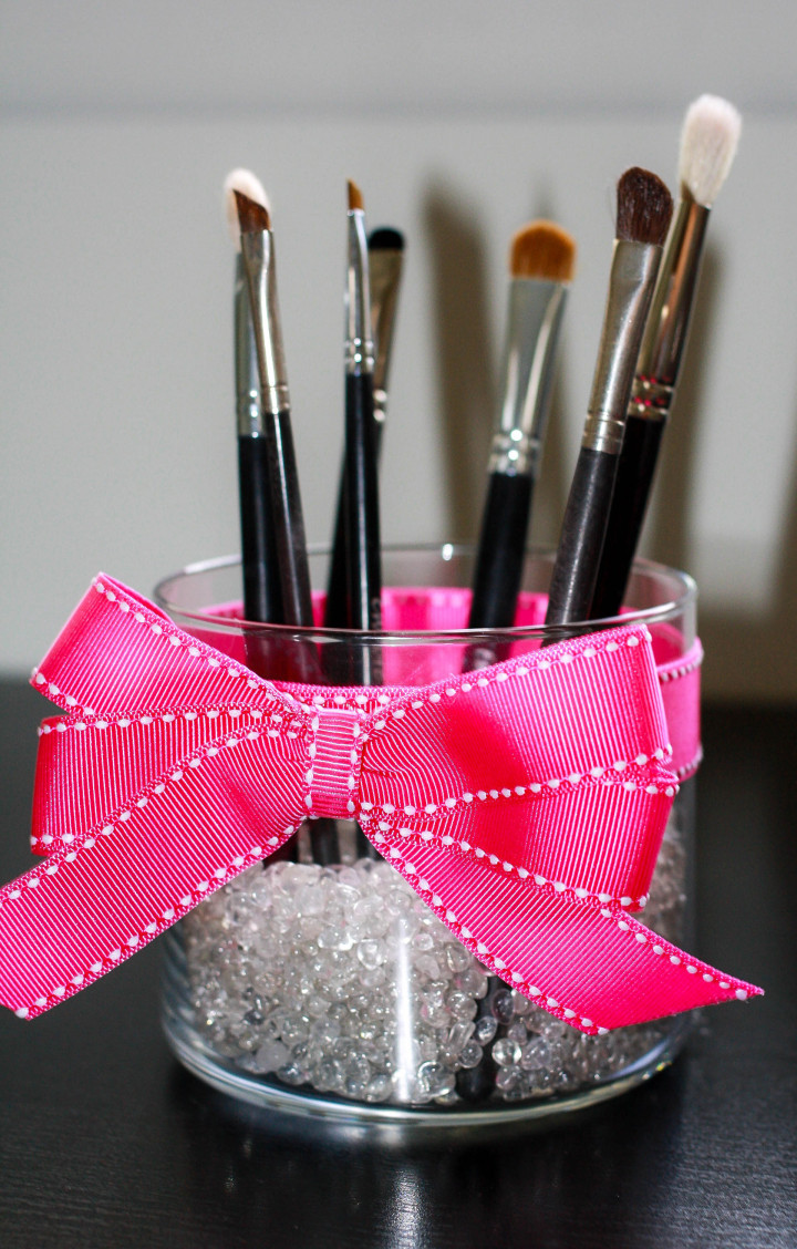 Best ideas about Makeup Brush Organizer DIY
. Save or Pin DIY Makeup Brush Holder Pretty In Pigment Now.