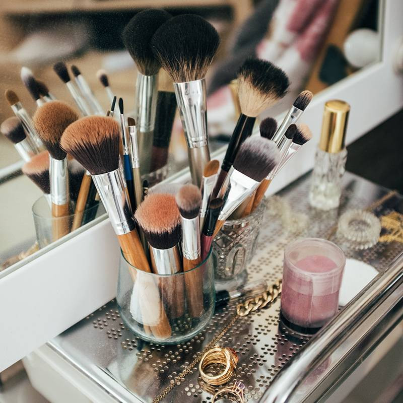 Best ideas about Makeup Brush Organizer DIY
. Save or Pin DIY Makeup Brush Holder Tutorials Now.