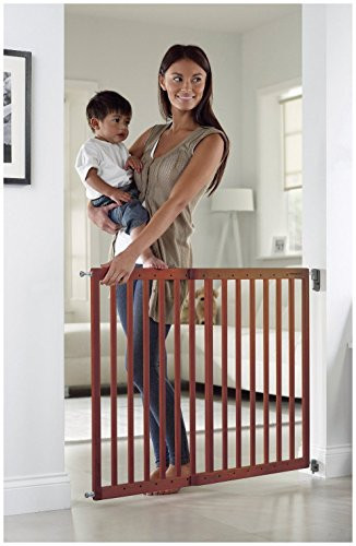 Best ideas about Munchkin Baby Gate Parts
. Save or Pin Munchkin Extending Wood Safety Gate Dark Wood Baby Now.