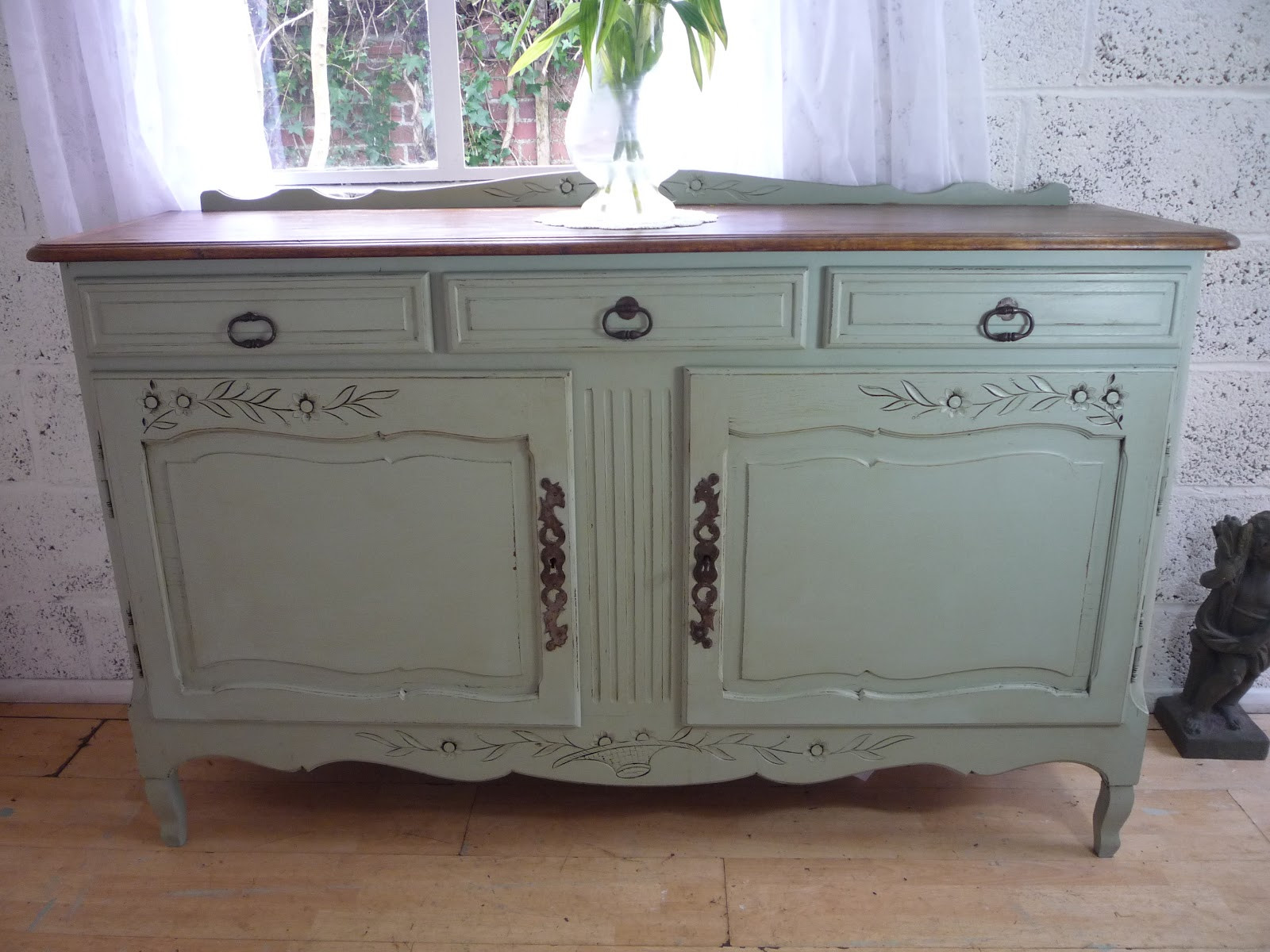 Best ideas about Painted Furniture Ideas Shabby Chic
. Save or Pin Dazzle Vintage Furniture Easy Shabby Chic How To Create Now.